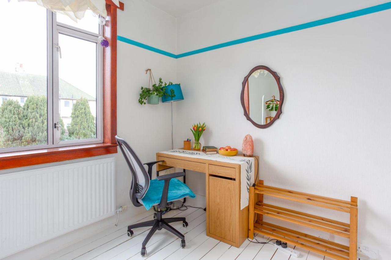 Bright & Spacious Double Room With Garden View- Close To Airport & City Centre EDI Eksteriør billede