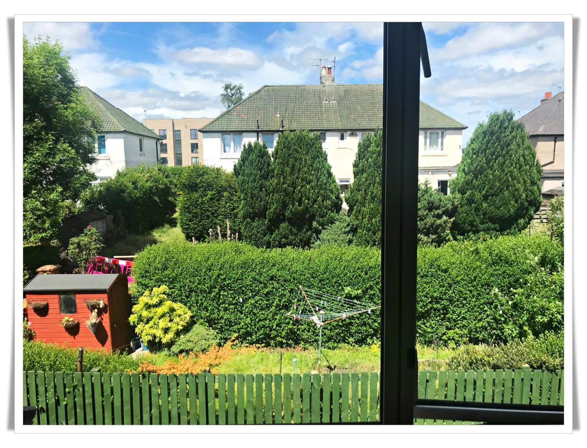 Bright & Spacious Double Room With Garden View- Close To Airport & City Centre EDI Eksteriør billede